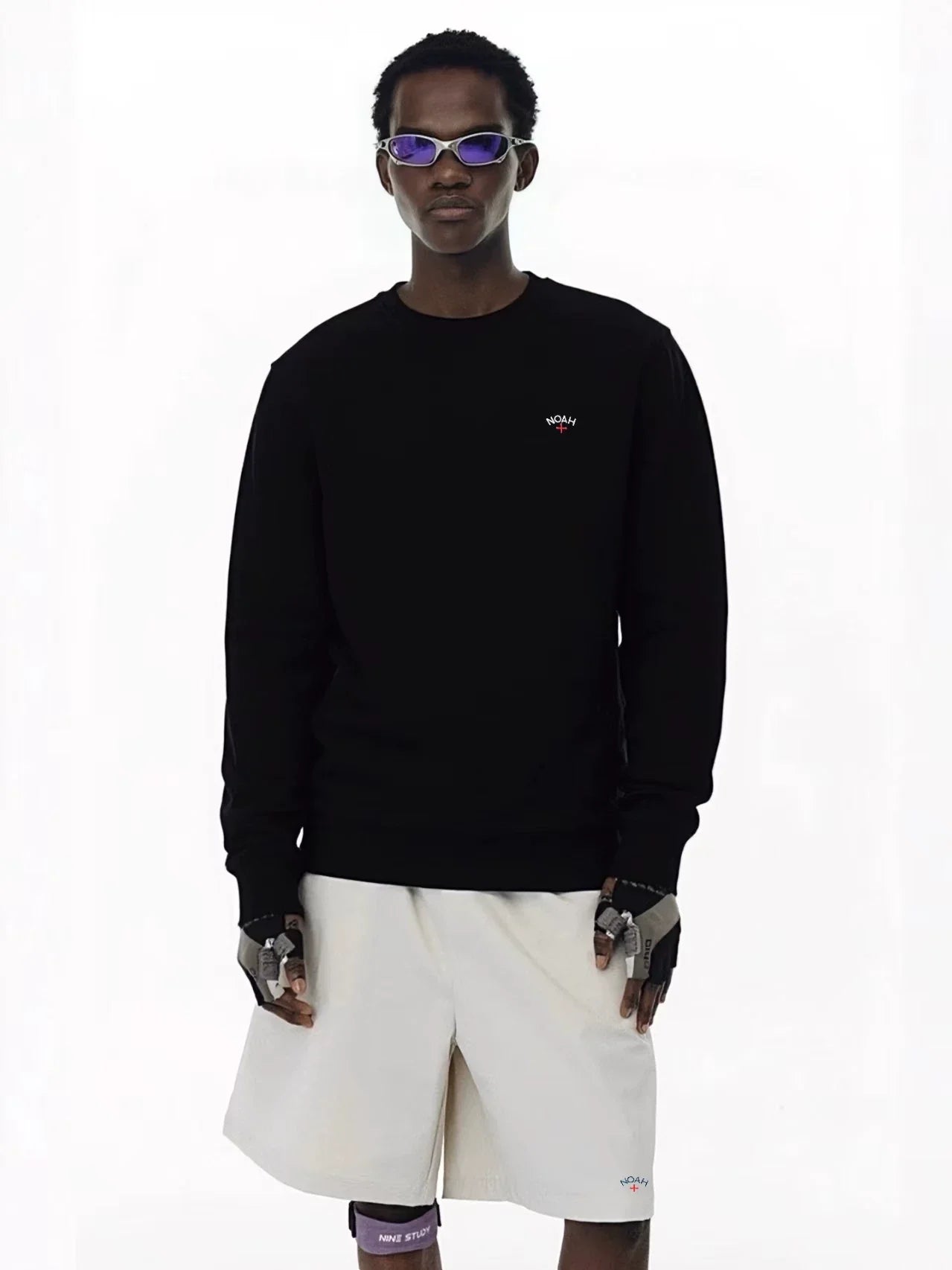 NOAH MARS Men Velvet Crew Sweatshirt Left Chest Cross Embroidery Autumn Winter