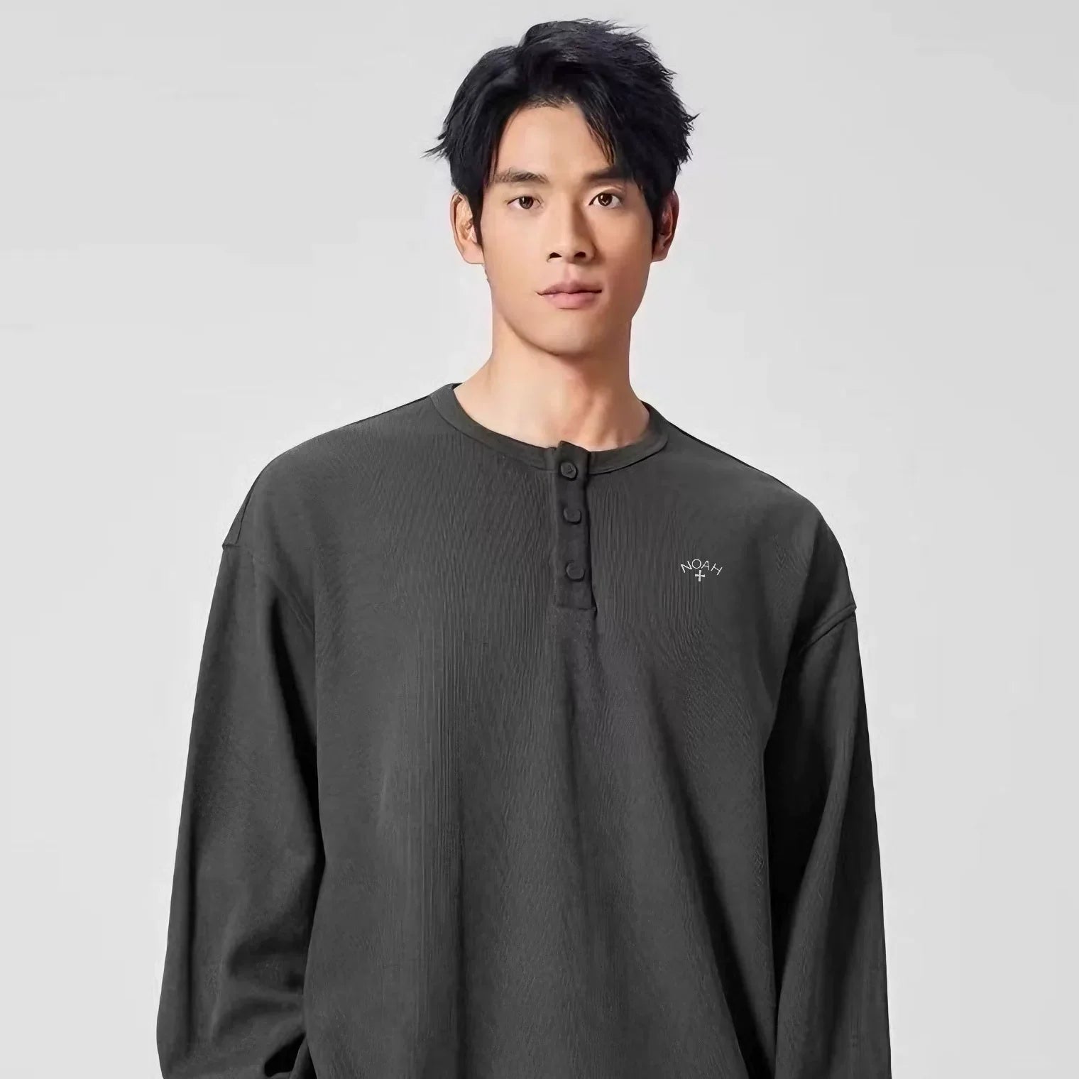 NOAH MARS Men Old Money Henley Long Sleeve Tee 3M Reflective Cross Tag