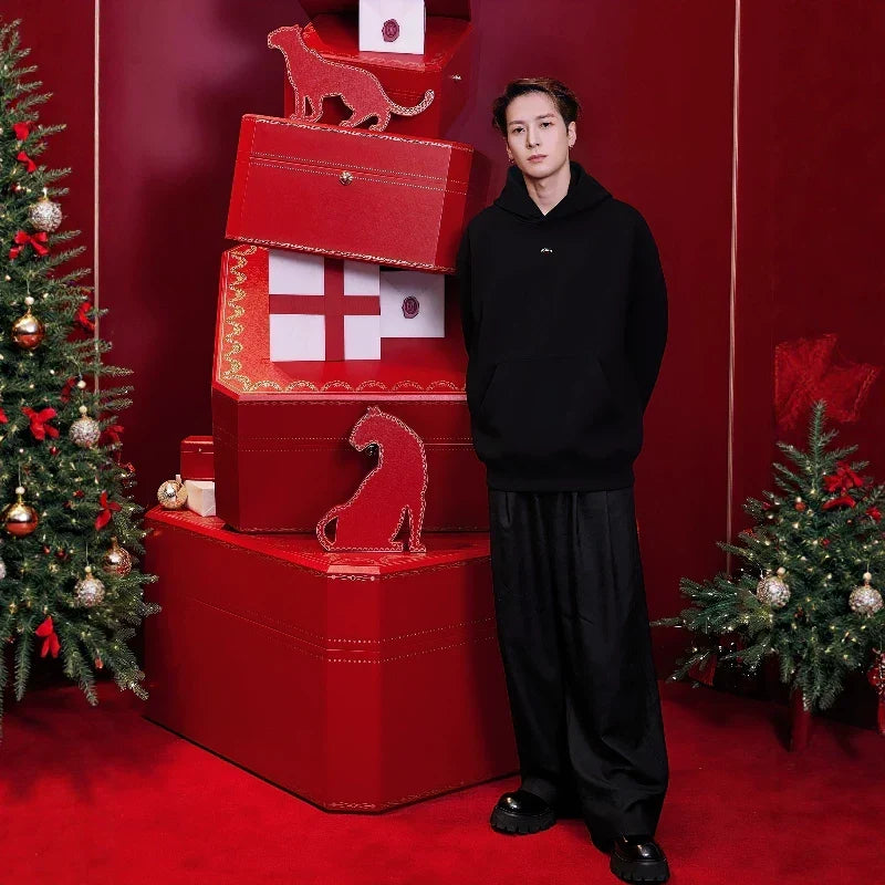 NOAH MARS Men Fleece Hoodie Chest Cross Embroidery American Casual